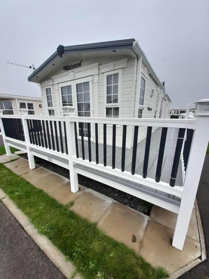 8 Berth Caravan Palm Grove 86 Golden Palm Chapel Saint Leonards